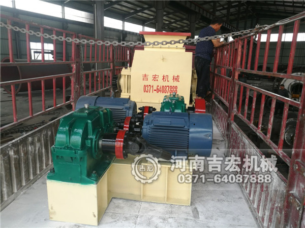 1200&times;1000對輥破碎機發往湖北