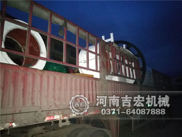 2.1&times;7米石英砂球磨機(jī)發(fā)往湖北